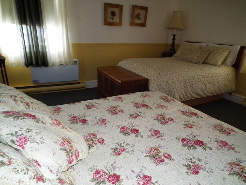 Auberge Beausejour Amqui Exterior photo