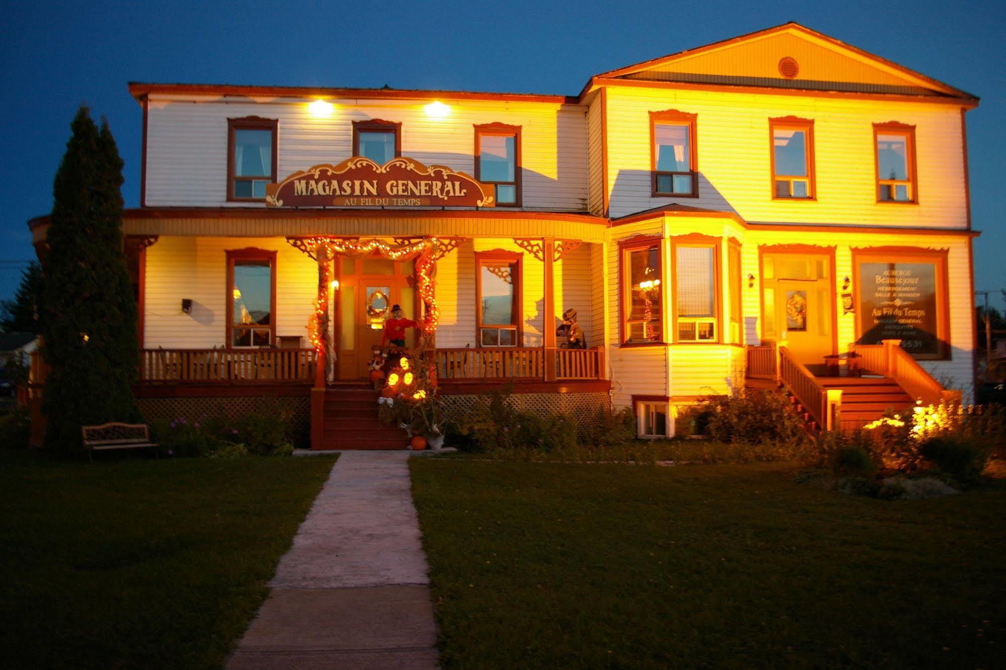 Auberge Beausejour Amqui Exterior photo